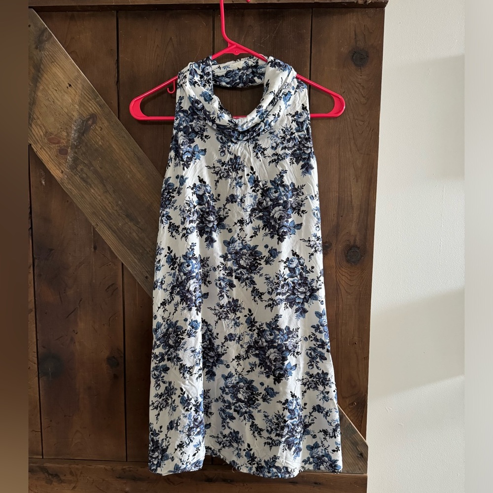 Feminine Navy & White Floral Sundress